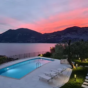 https://villa-borgo-borago-brenzone-sul-garda.hotelinveneto.com